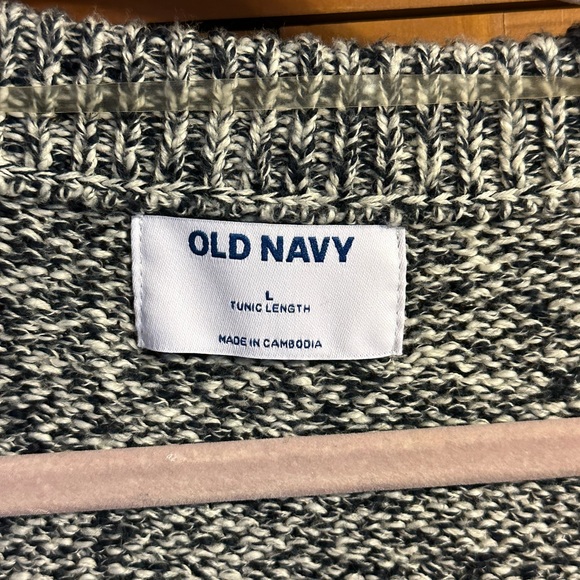 Oversized Tunic Sweater - Picture 2 of 3